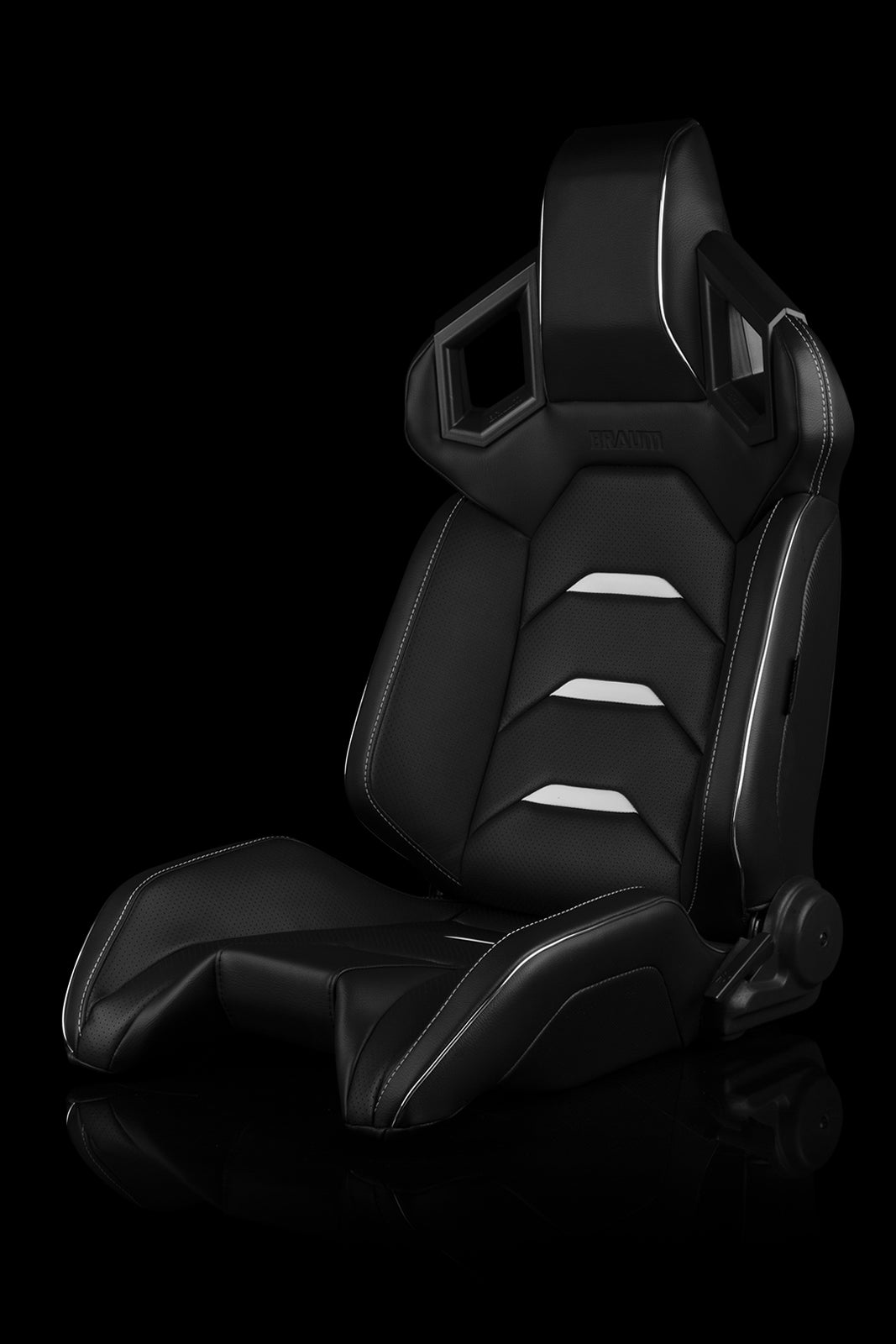 ASIENTOS DE CARRERAS UNIVERSALES BRAUM SERIE ALPHA-X (BLANCO Y NEGRO) – PAR