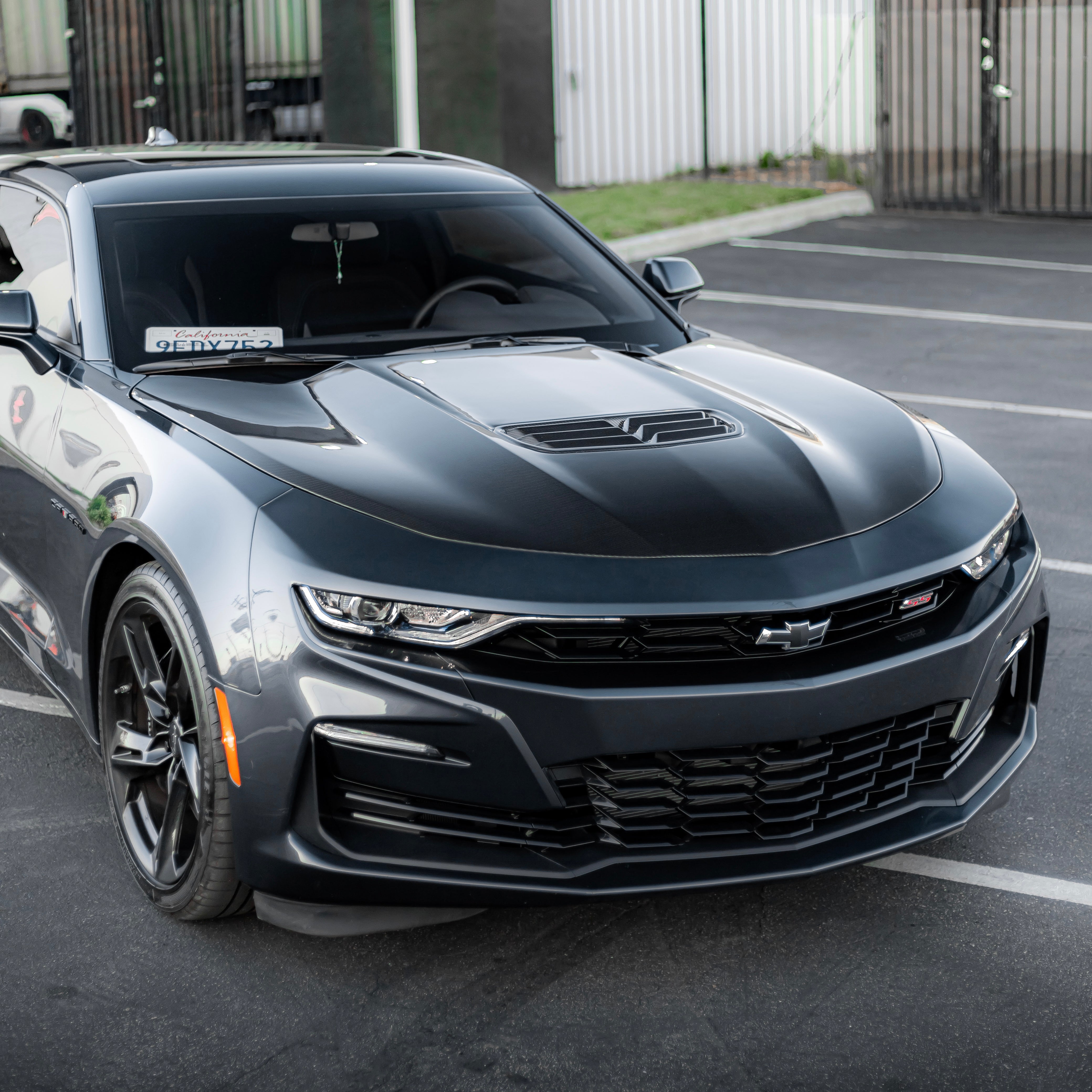 Capó de fibra de carbono estilo OE-SS para Chevrolet Camaro 2016-2024