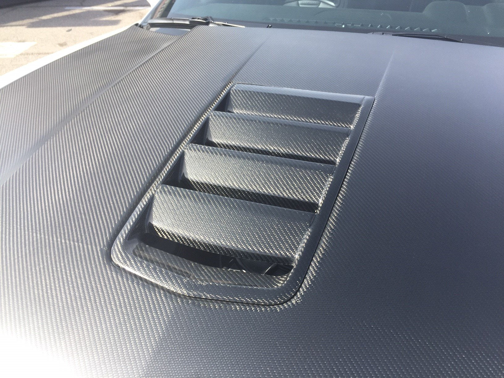 VENTILACIÓN DEL CAPÓ DE FIBRA DE CARBONO DEL CAMARO Z28 2014-2015