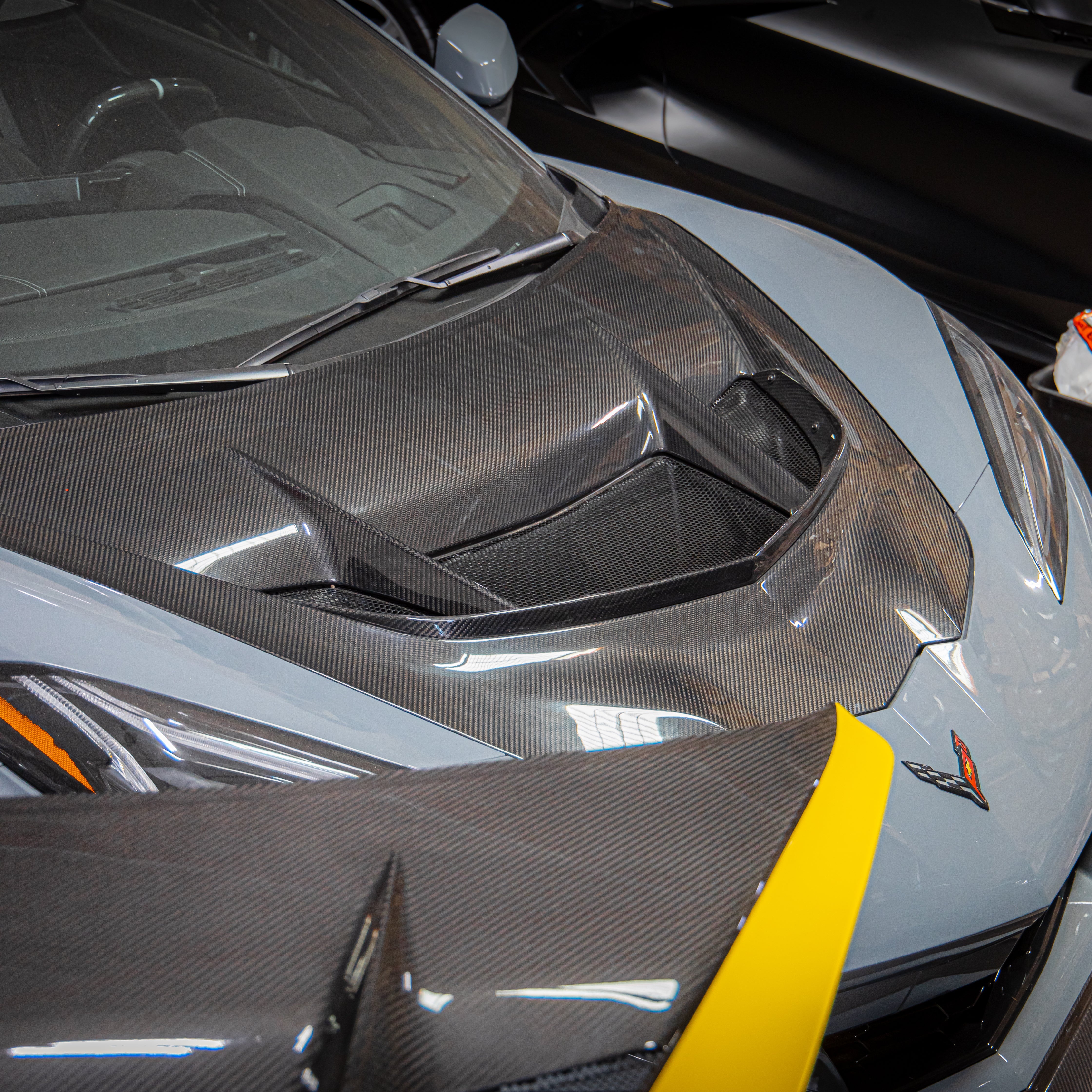 2025-2027 C8 ZR1/ZR1X ZTK Type-OEM Hood Functional Dry Carbon Fiber Double Sided