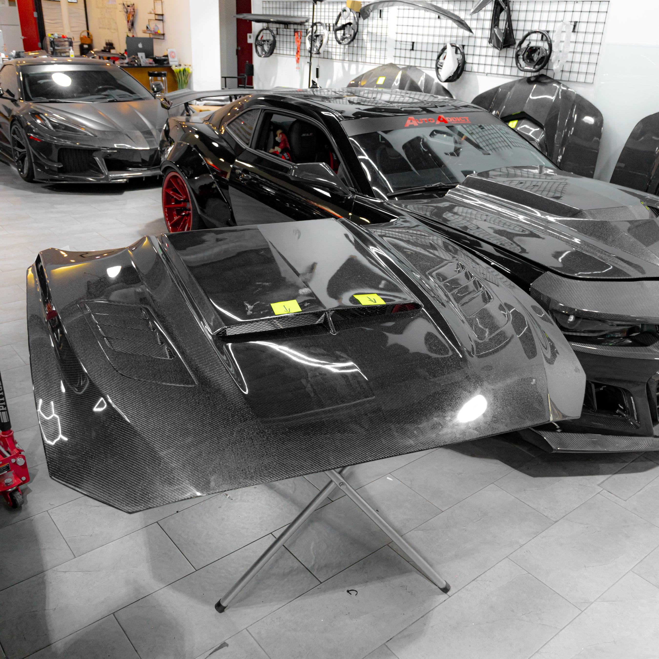 CAJA ABIERTA 2015-2017 Ford Mustang Capó de fibra de carbono brillante Terminator Estilo agresivo 