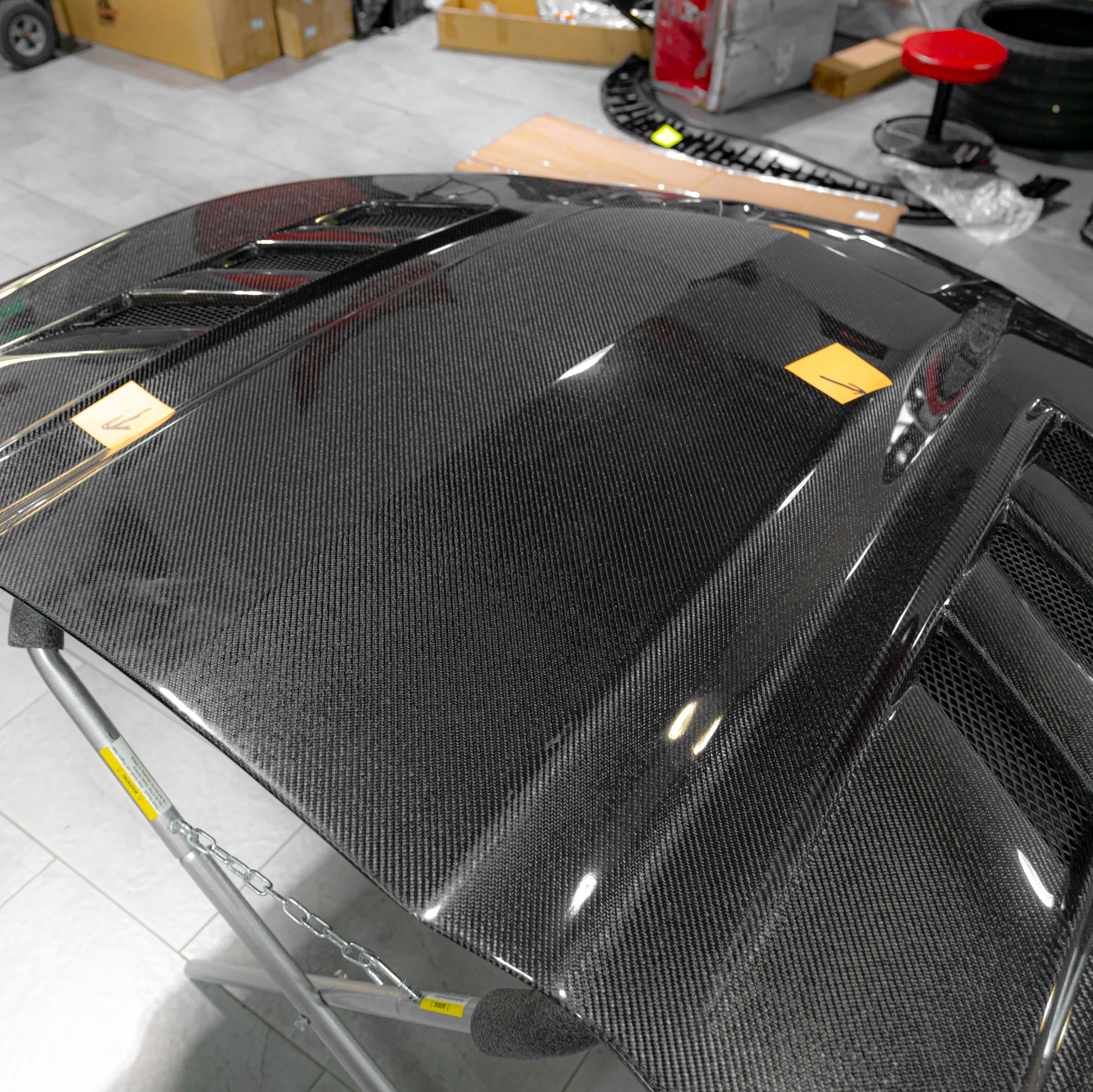 Capó de fibra de carbono completo para Chevy Camaro Terminator 2016-2024 con caja abierta