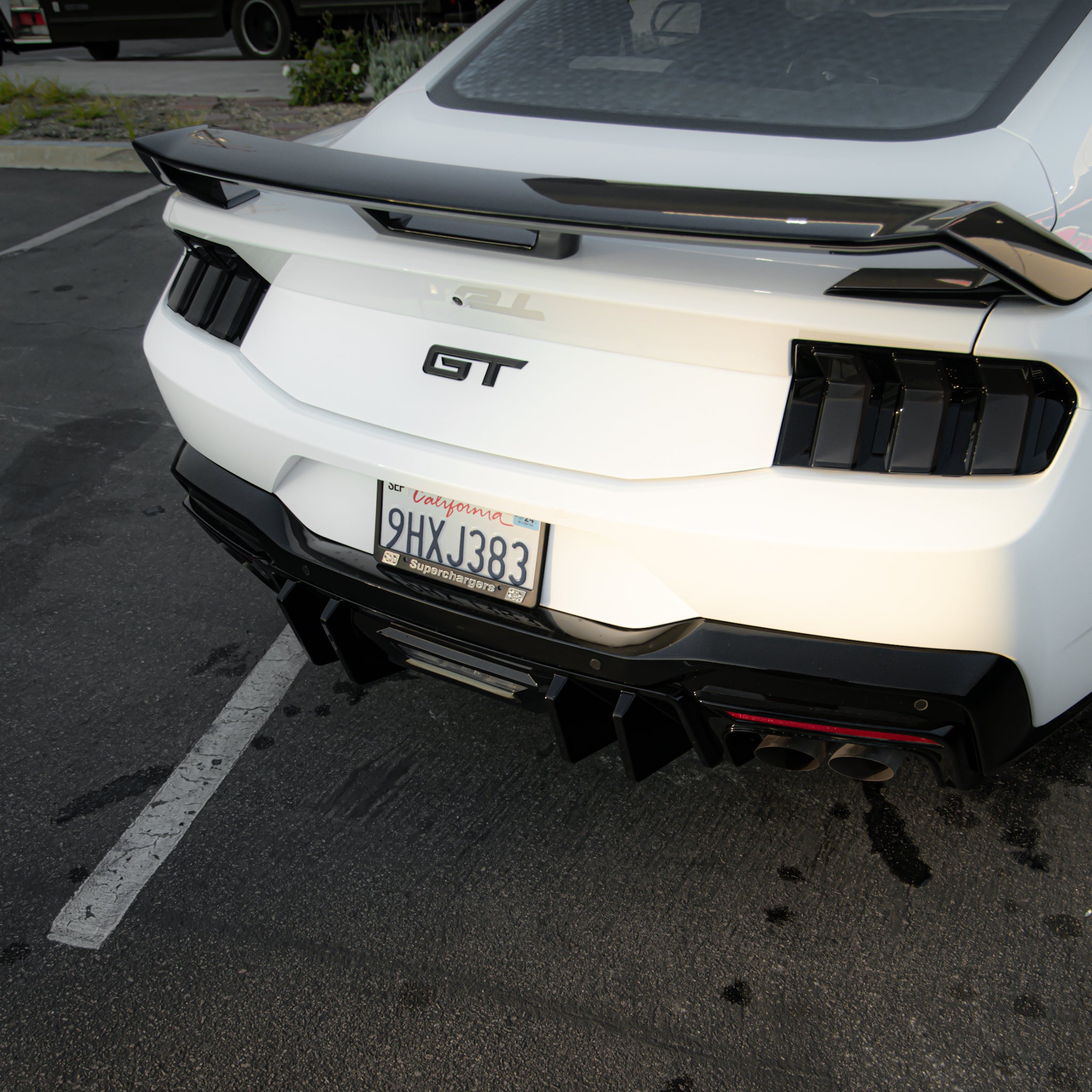 2024+ Ford Mustang Dark Horse Rear Diffuser Gloss Black Quad Tips