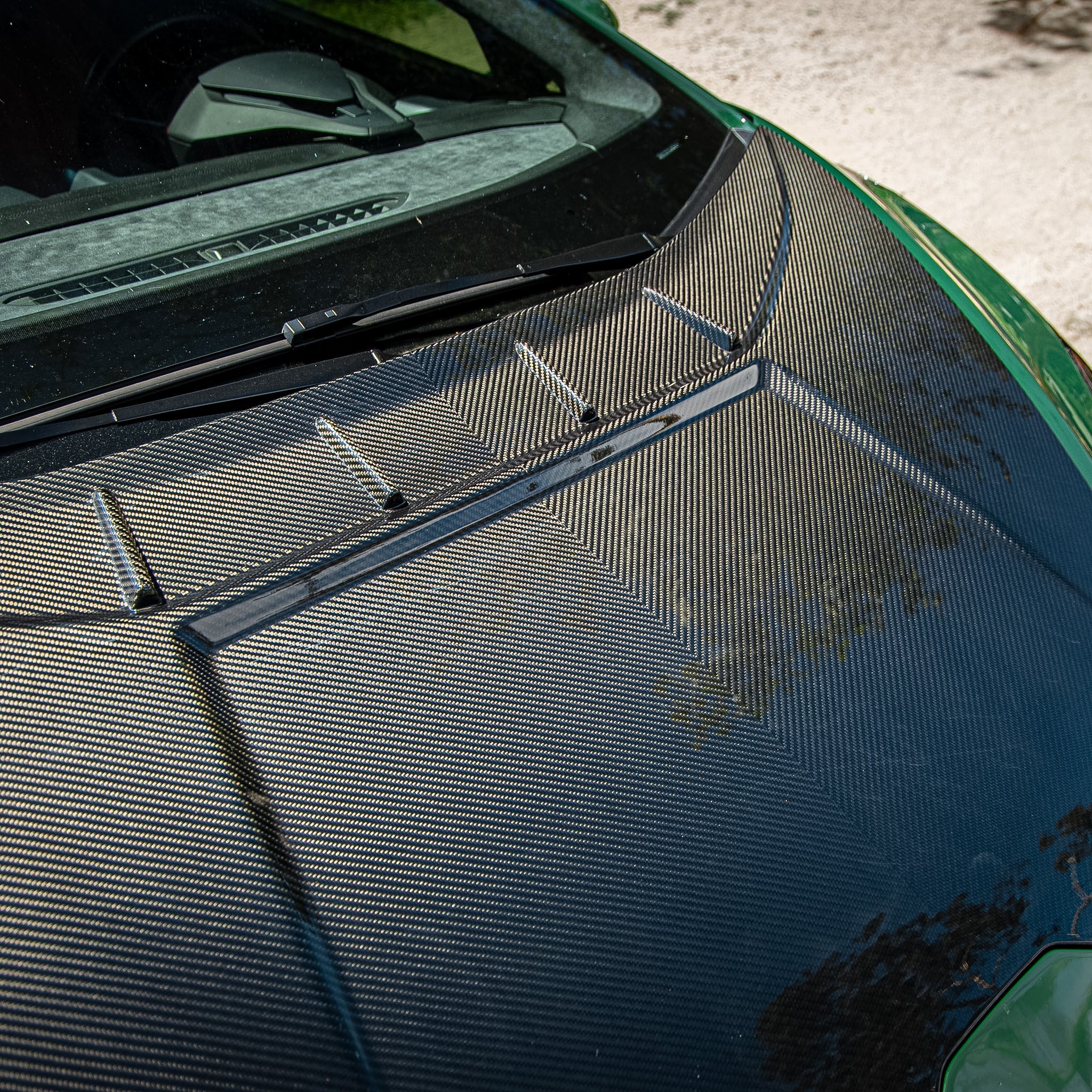 2014–2024 Lamborghini Huracán Type-Tecnica V-Shaped Dry Double-Sided Carbon Fiber Hood