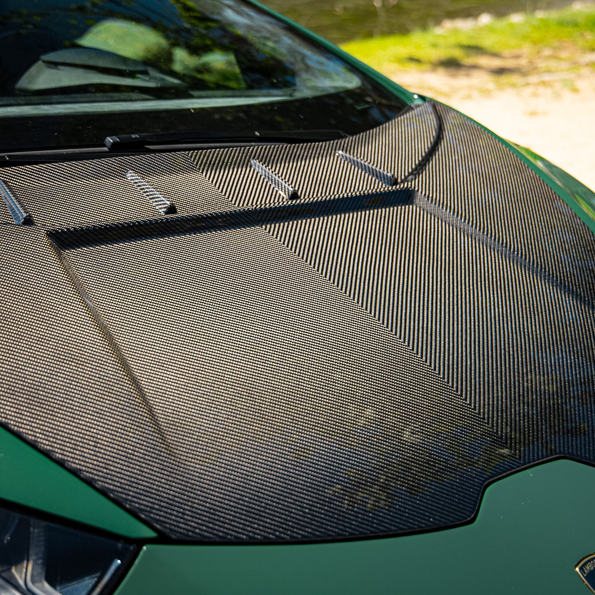 2014–2024 Lamborghini Huracán Type-Tecnica V-Shaped Dry Double-Sided Carbon Fiber Hood