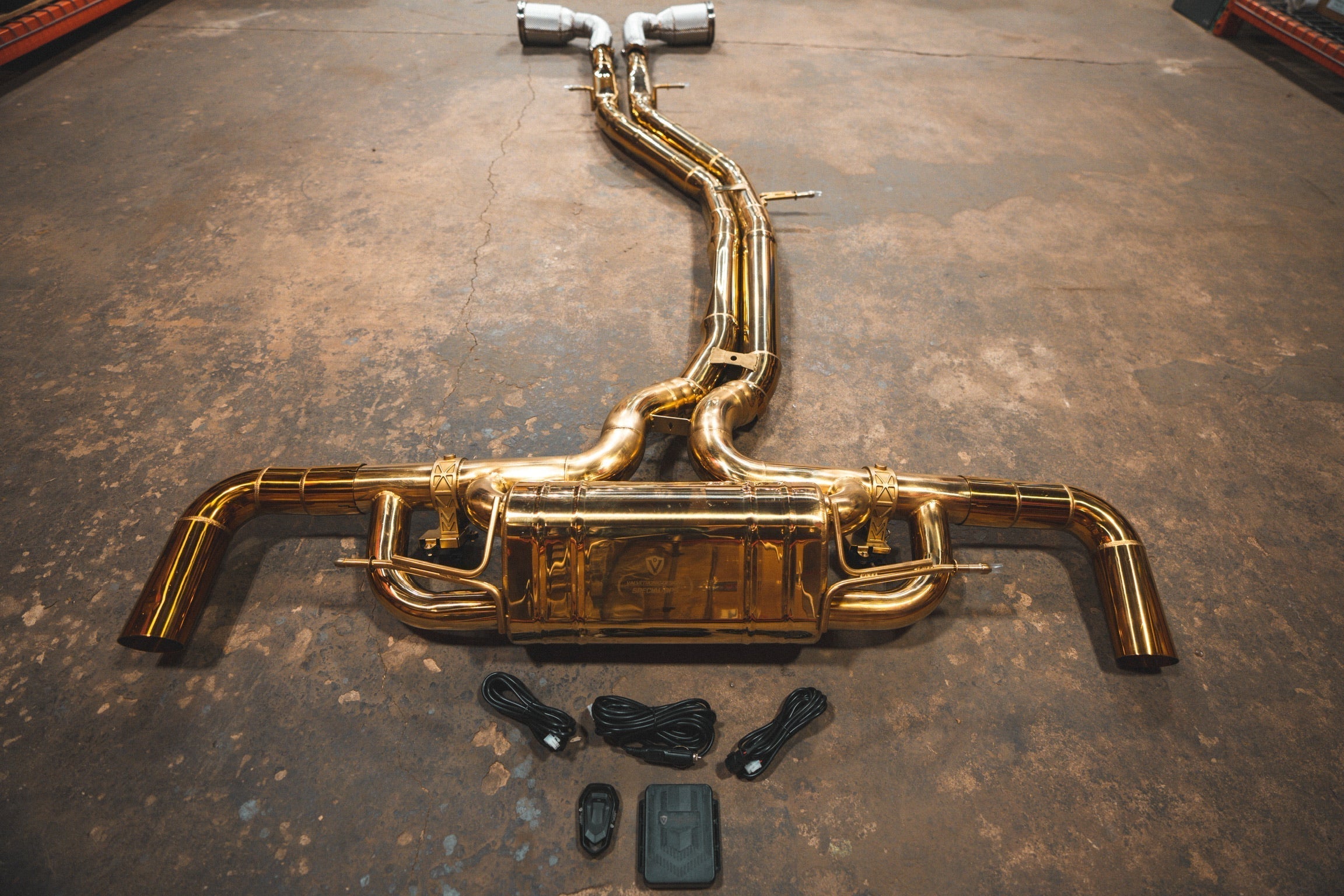 AUDI RSQ8 Valved Sport Exhaust system