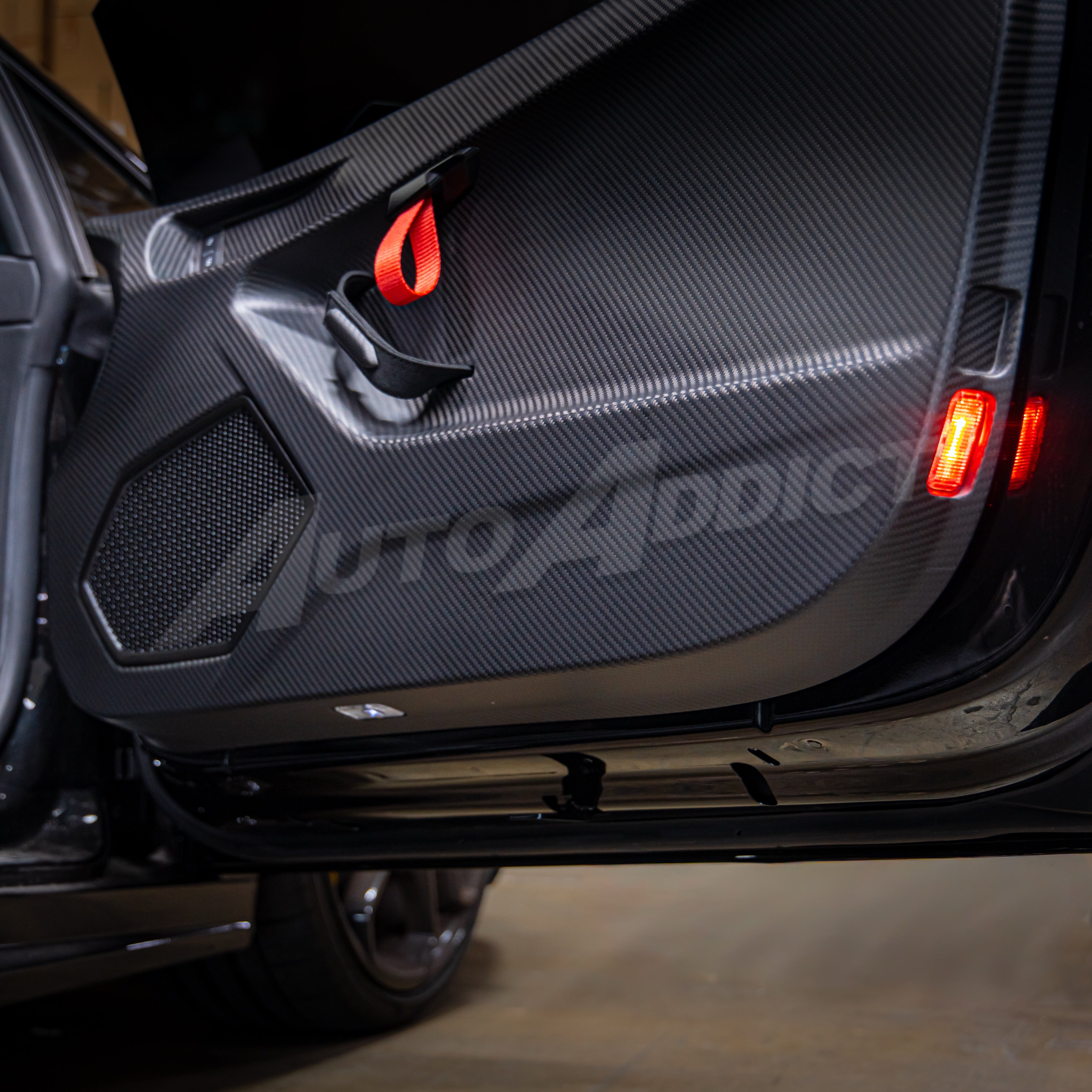 STO Lamborghini Huracan Dry Carbon Fiber Interior Door Panels w/ Brackets