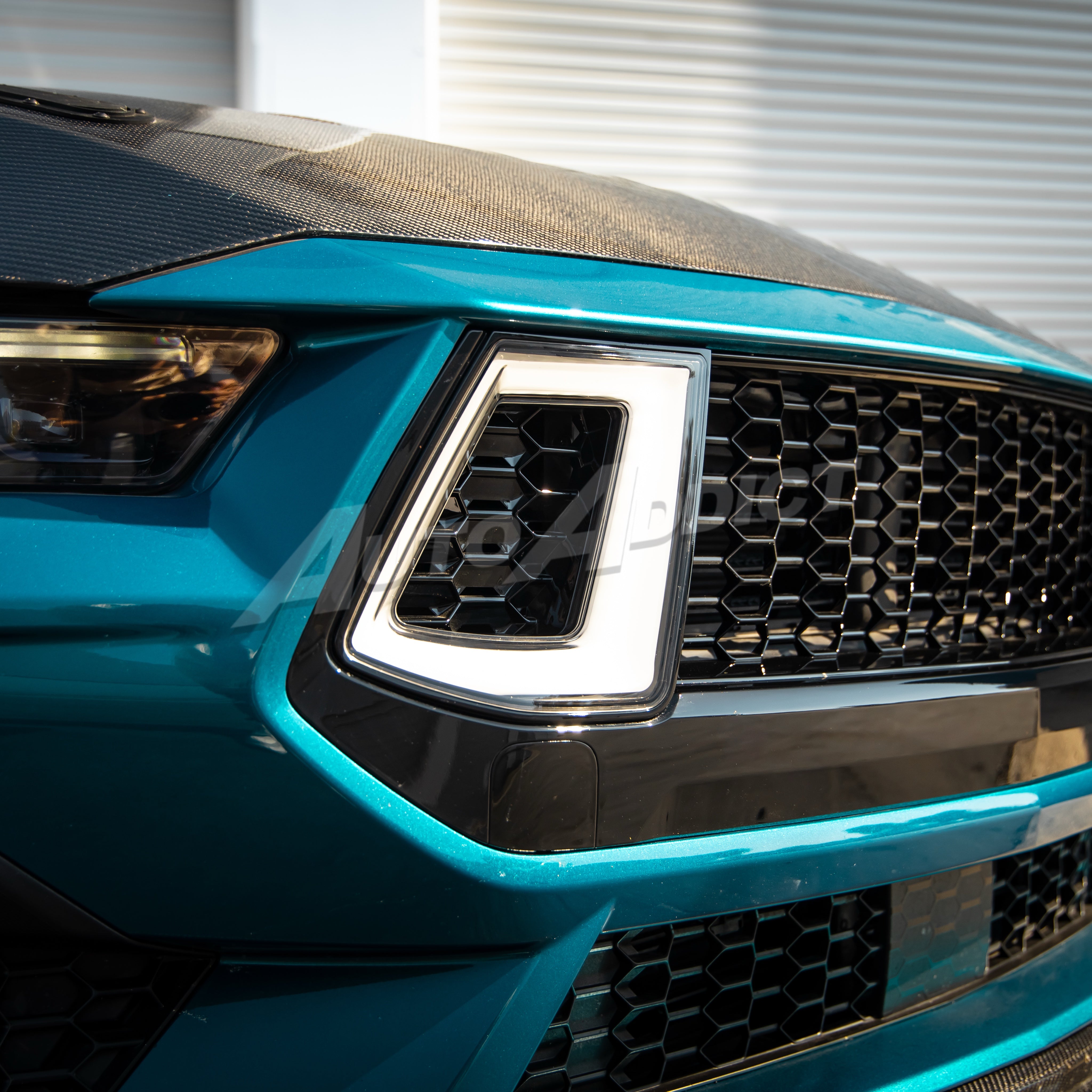 2024-2026 Mustang S650 Front Upper Grille Gloss Black Dynamic Animation LED Amber Turn Signal