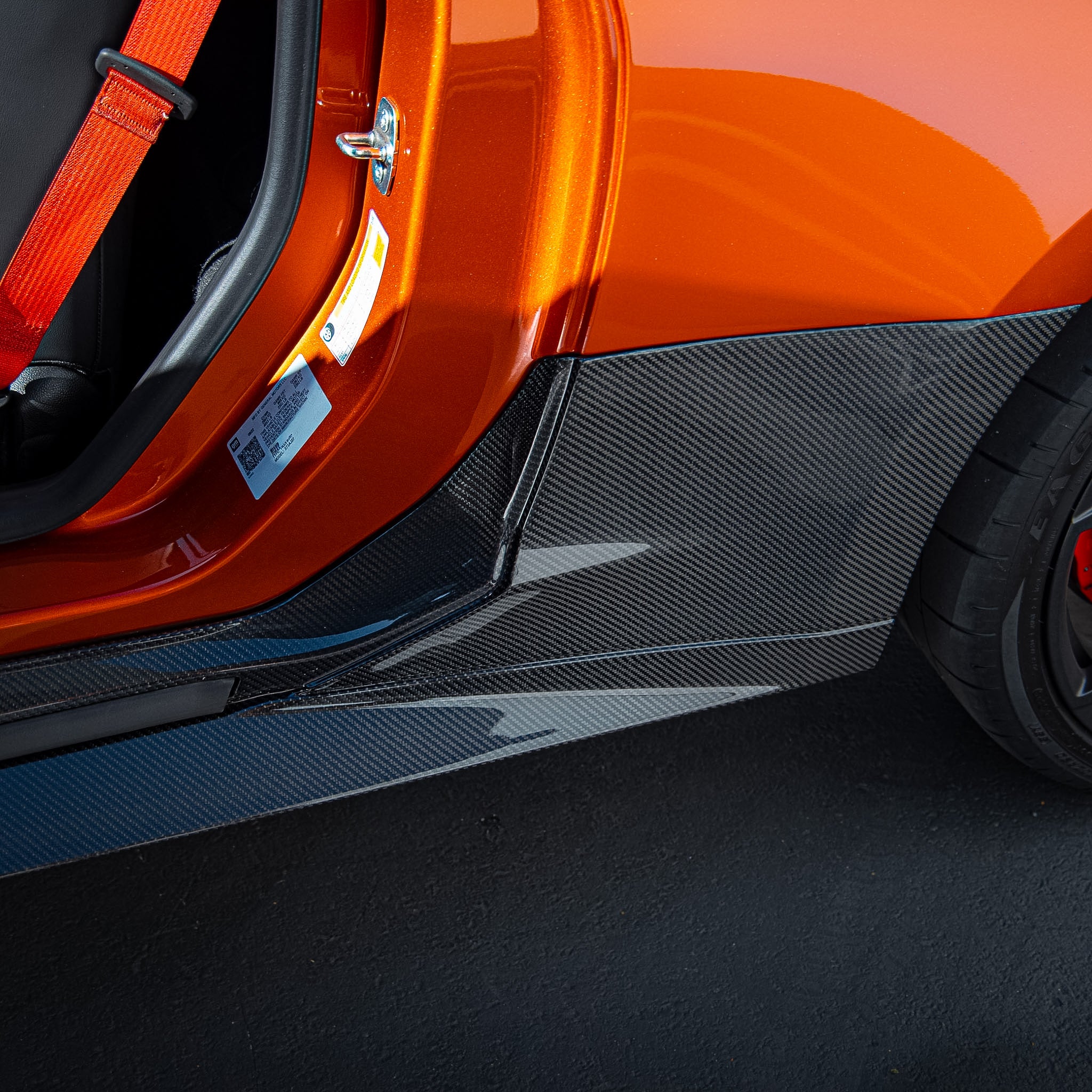 Auto Addict USA Camaro SS carbon fiber side skirt rocker panel gloss finish close up