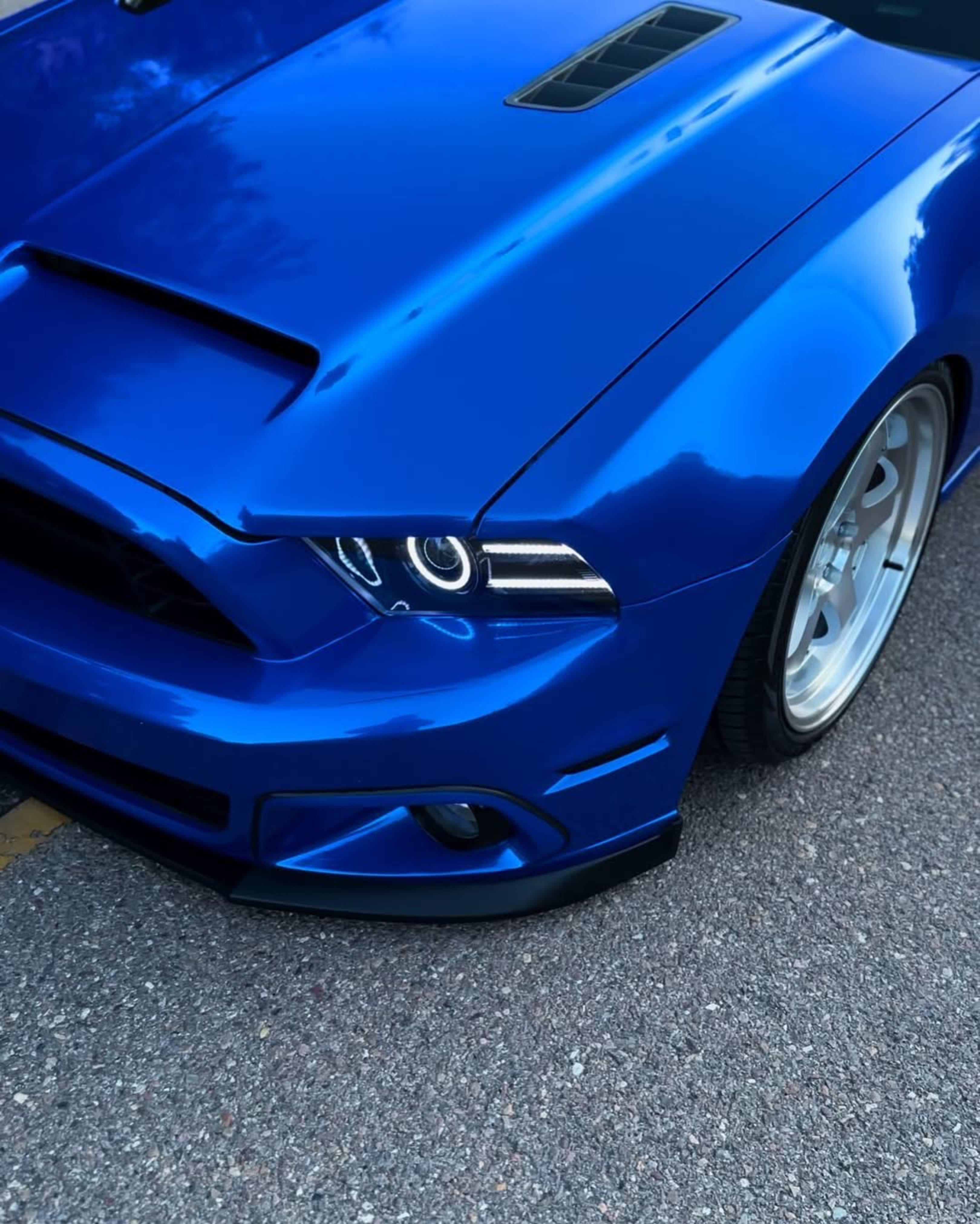 2010 - 2014 Ford Mustang Headlights